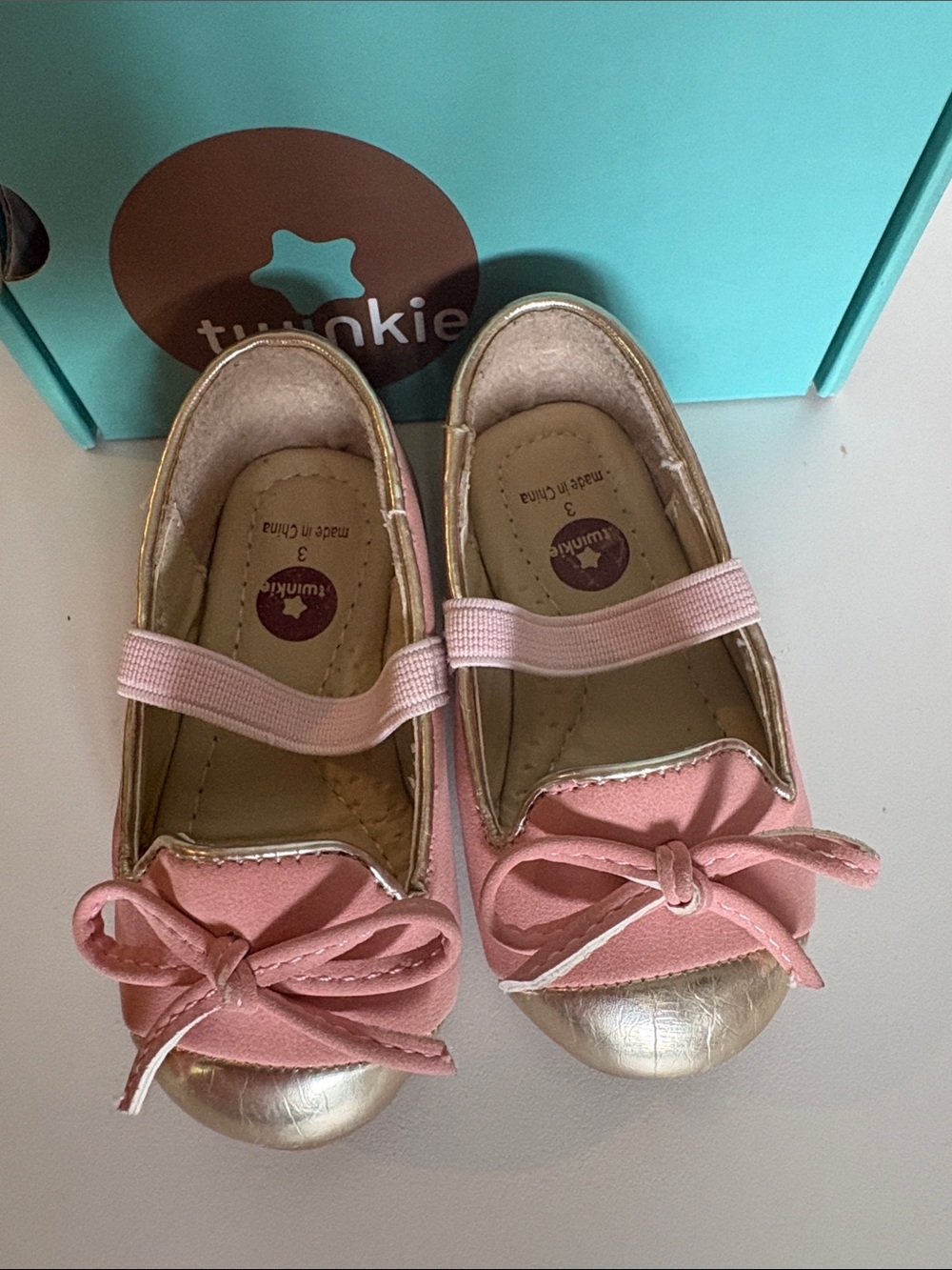 Tiunkie Girls' Pink Mary Jane Ballet Flats with Gold Toe